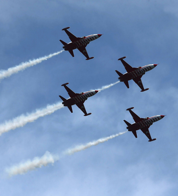 Azərbaycan yeni qırıcı təyyarələr alır